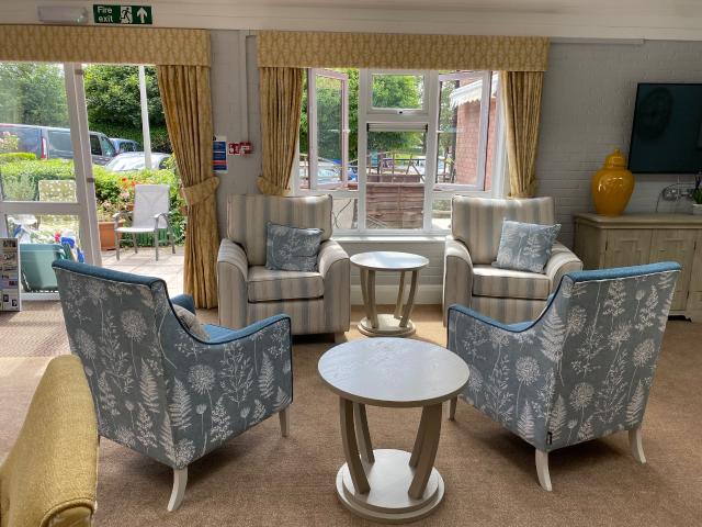 Apartment at Thorneycroft Close, Bristol
