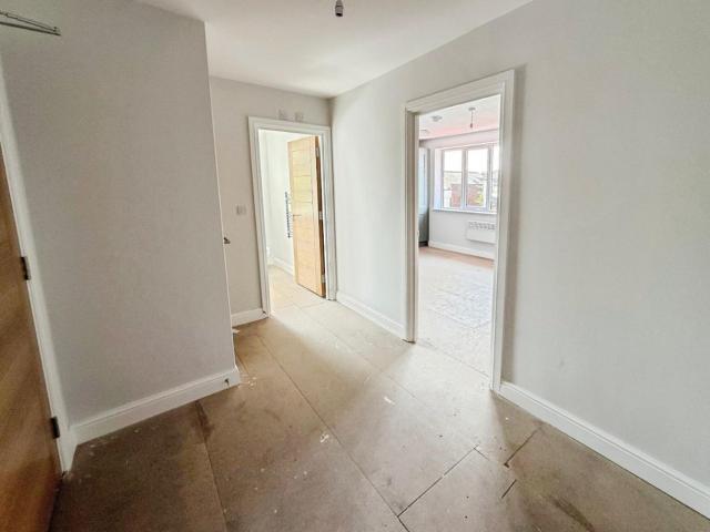 Apartment at Tinkersfield, Leigh