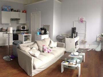 apartment at Tisbury Road, Hove BN3 3BB, United_kingdom