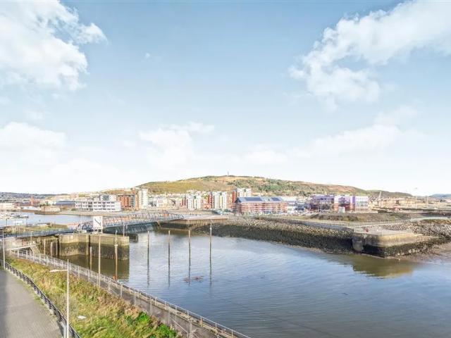 Apartment at Trawler Road, Swansea