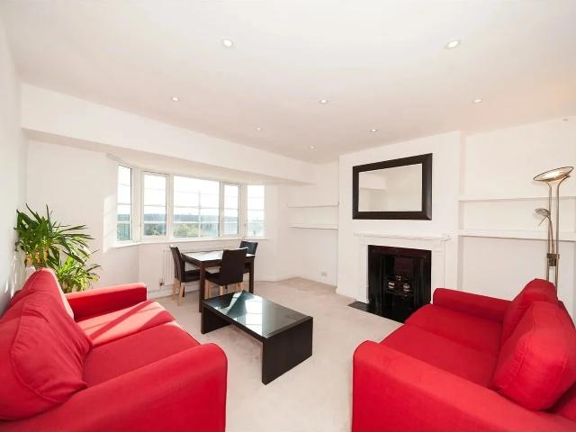 Apartment at Trenholme Close, Greater London