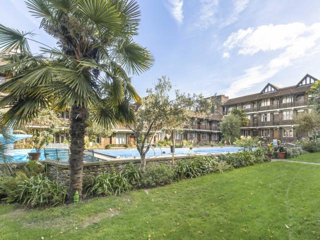 Apartment at Tudor Close, Greater London