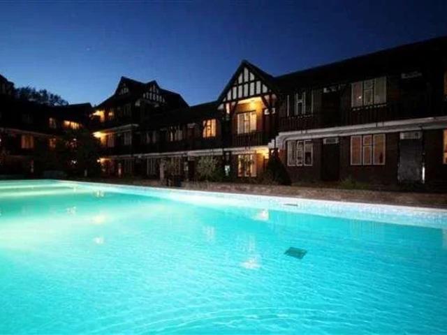 Apartment at Tudor Close, Greater London