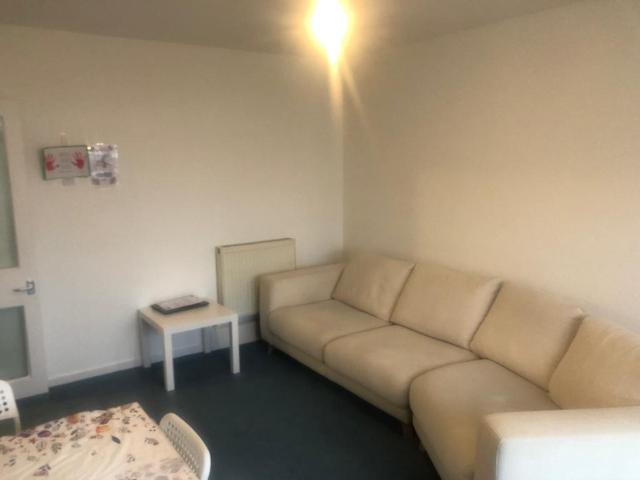 Apartment at Tunworth Crescent, Greater London