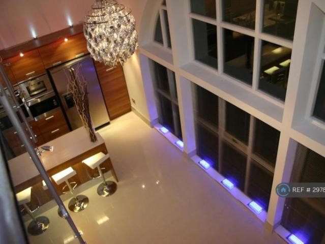 Apartment at Tythe Barn Lane, Shirley