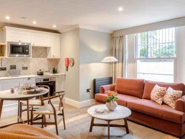 Apartment at Tyndalls Park Road, Bristol