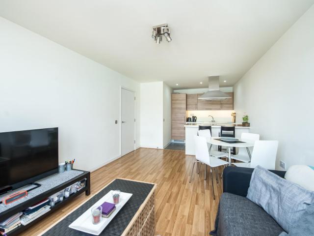 Apartment at Tyssen Street, Greater London