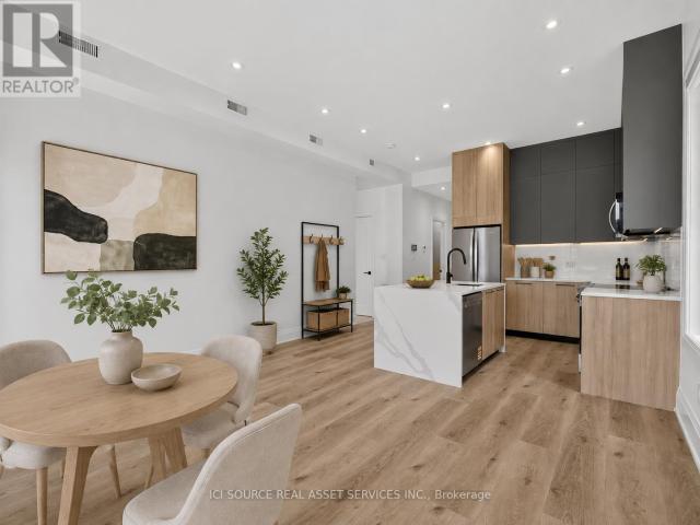 apartment at UNIT 4 28 NORCROSS ROAD, Toronto, Ontario, M3H2R4