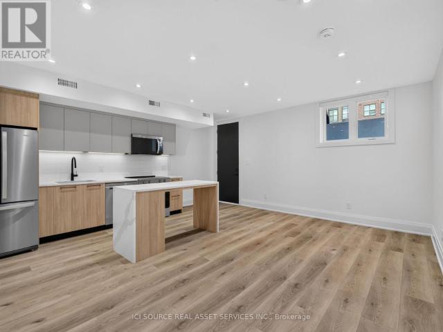 apartment at UNIT 5 28 NORCROSS ROAD, Toronto, Ontario, M3H2R4
