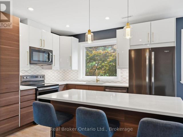 apartment at UNIT 2 58 ROSSLYN AVENUE N, Hamilton, Ontario, L8L7P4