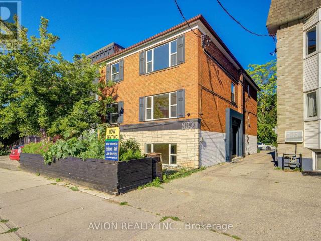 apartment at UNIT 2 882 BROADVIEW AVENUE, Toronto, Ontario, M4K2R1