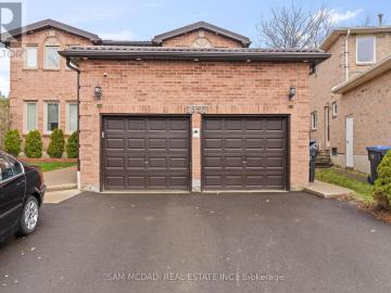 Apartment for rent in Peel, Ontario - Parking