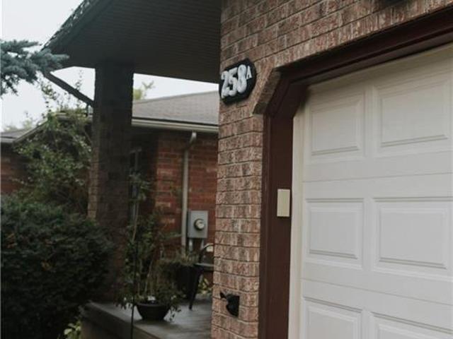 apartment at UNIT A 258 INVERHURON CRESCENT, Waterloo, Ontario, N2V2H5