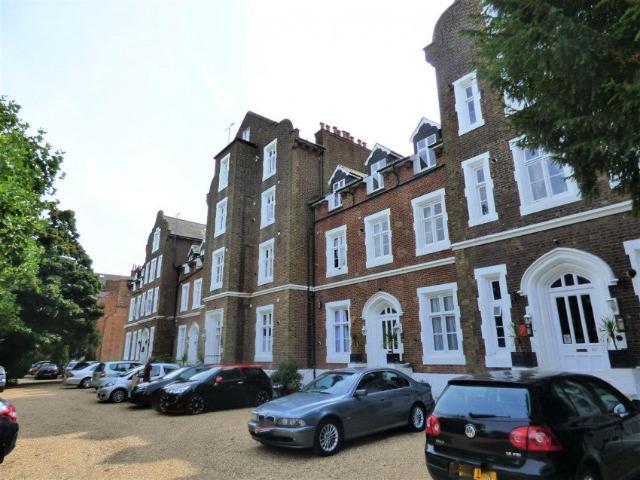 Apartment at Upton Park, Slough