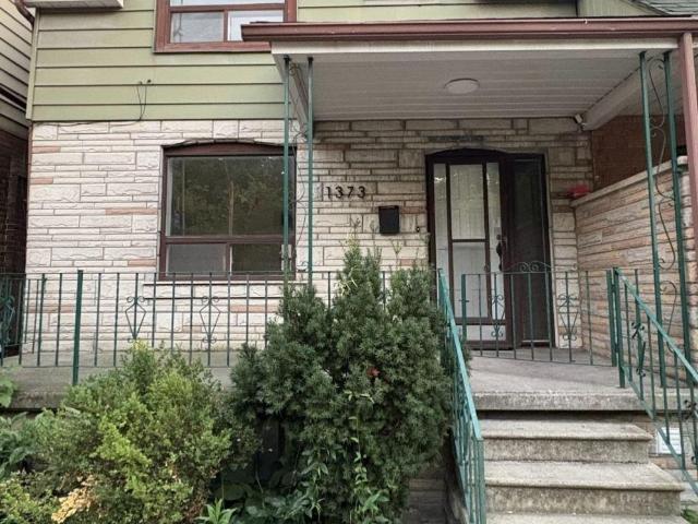 apartment at UPPER 1373 DAVENPORT ROAD, Toronto, Ontario, M6H2H5