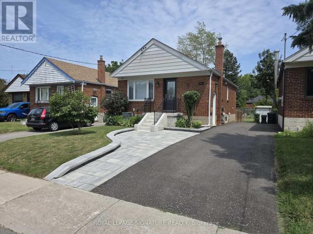 apartment at UPPER 141 PHILLIP AVENUE, Toronto, Ontario, M1N3R6