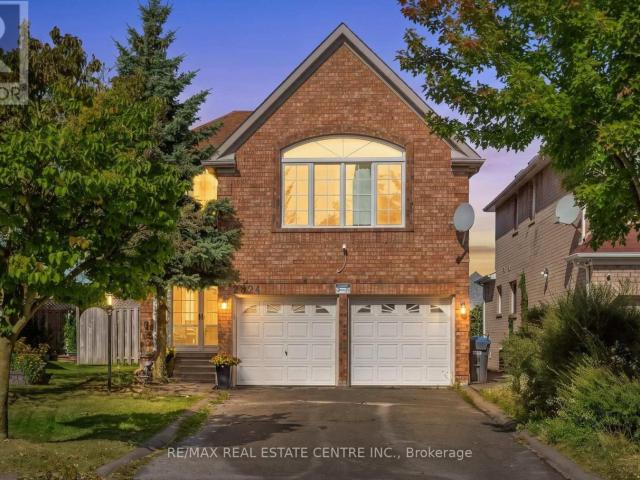apartment at UPPER 2874 GARDENVIEW CRESCENT, Mississauga, Ontario, L5M5T4