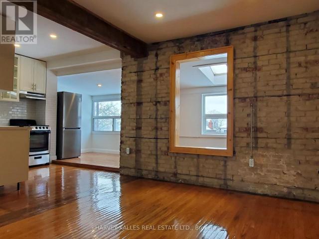 apartment at UPPER – 28 WINONA DRIVE