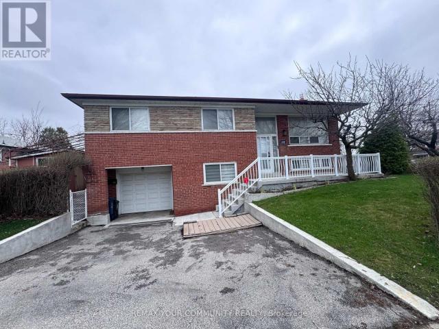 apartment at UPPER 300 DRIFTWOOD AVENUE, Toronto, Ontario, M3N2P1