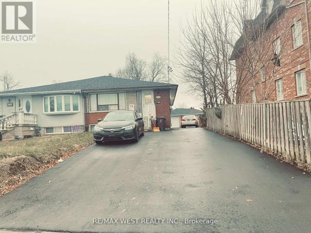 apartment at UPPER 3165 WESTON ROAD, Toronto, Ontario, M9M2T4