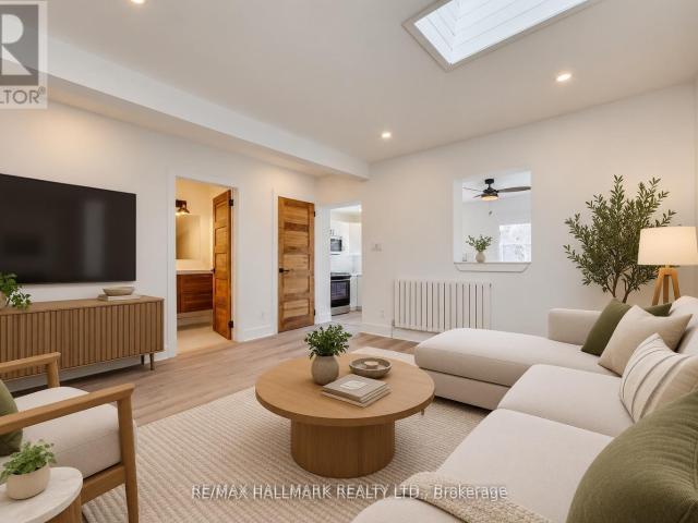apartment at UPPER – 327 KENILWORTH AVENUE