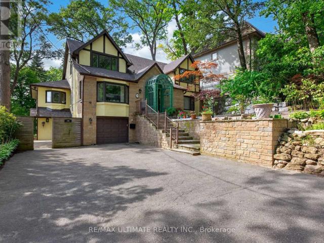 apartment at UPPER 39 RIVERSIDE CRESCENT, Toronto, Ontario, M6S1B5