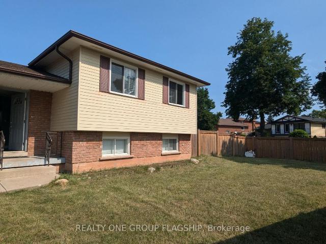 apartment at UPPER 7 GREENING AVENUE, Hamilton, Ontario, L8E3Z8