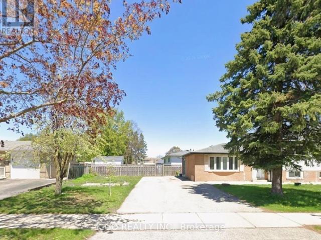 apartment at UPPER 4 MARKWOOD DRIVE, Kitchener, Ontario, N2M2H4