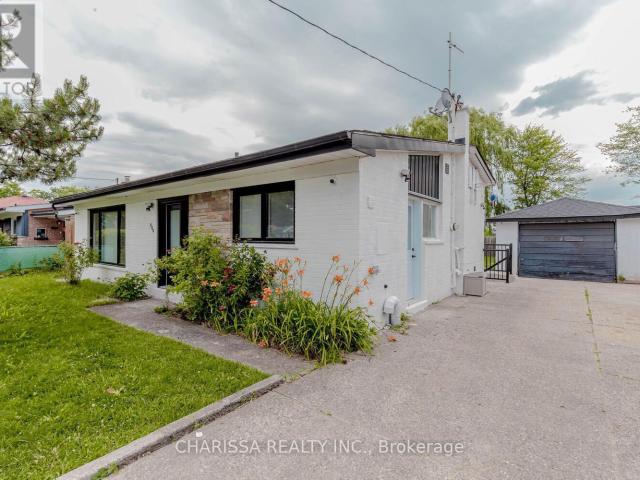 apartment at UPPER – 523 PINEGROVE ROAD
