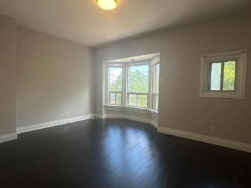 apartment at UPPER 68 MELVILLE AVENUE, Toronto, Ontario, M6G1Y2
