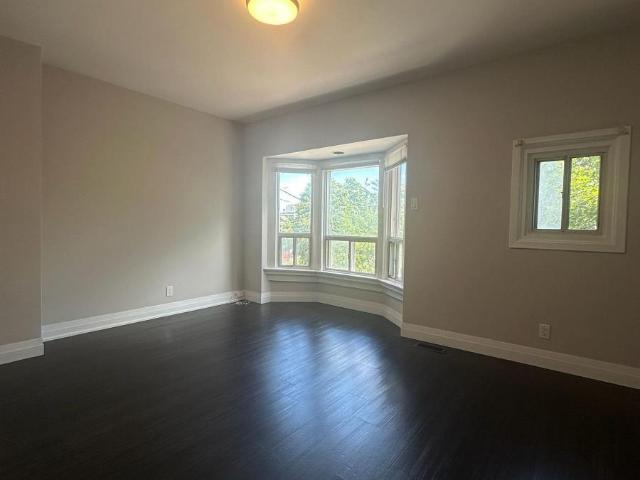 apartment at UPPER 68 MELVILLE AVENUE, Toronto, Ontario, M6G1Y2