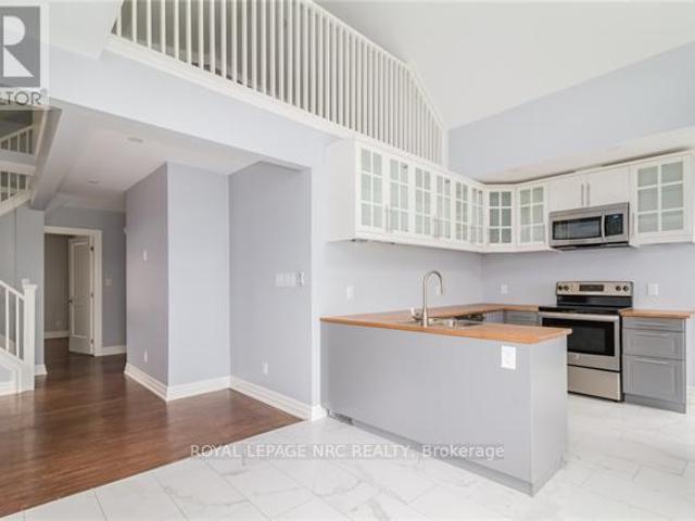 apartment at UPPER 6 CLARK STREET, St. Catharines, Ontario, L2R5G2