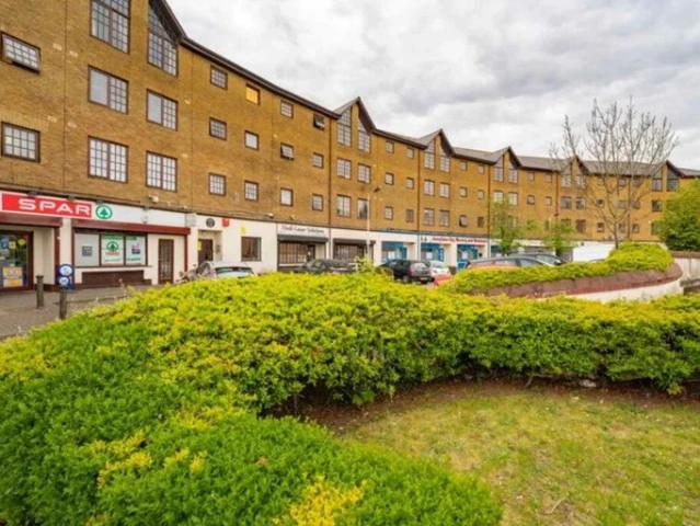 Apartment at Uxbridge Road, Greater London