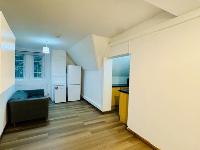 Apartment at Uxbridge Road, Greater London