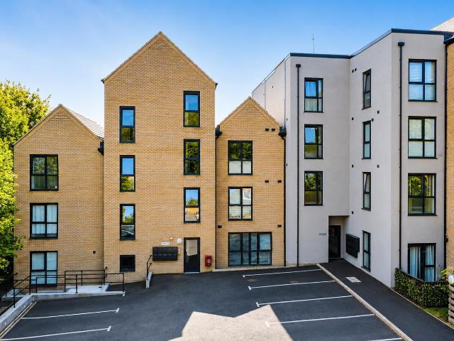 Apartment at Valley Green, Dacorum