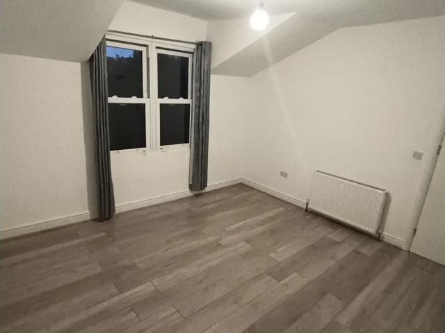Apartment at Valley Road, Greater London