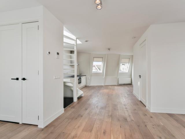 apartment at Van Speijkstraat 154 4, 1057 HK Amsterdam, Netherlands