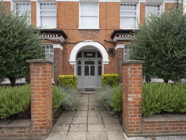 Apartment at Veronica Road, Greater London