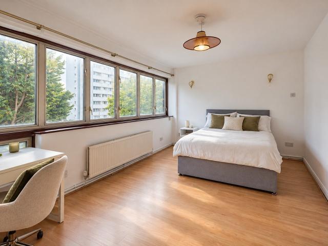 Apartment at Vernon Road, Greater London