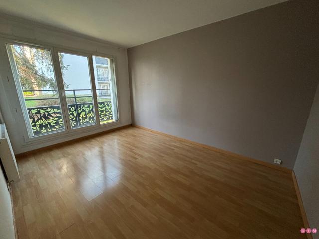 apartment at Verneuil sur seine