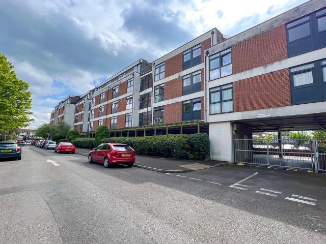 apartment at Victoria Avenue, West Molesey