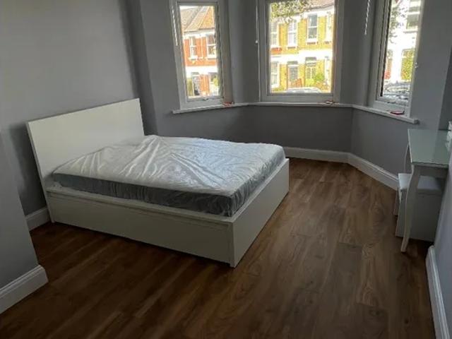 Apartment at Victoria Road, Greater London