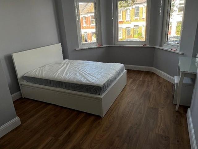 Apartment at Victoria Road, Greater London