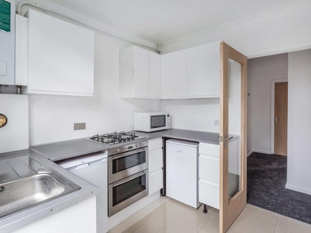 Apartment at Victoria Road, Reigate and Banstead