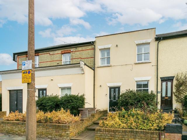 Apartment at Villiers Road, Watford