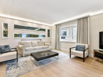 Apartment at York Terrace West, City of Westminster