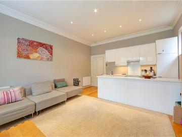Apartment at York Terrace West, City of Westminster