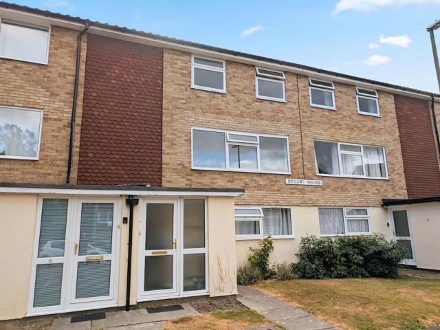 Apartment at York Close, Horsham