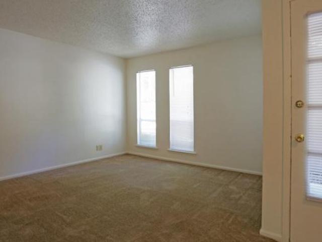 apartment Balcones Heights TX 78201 DS77111131