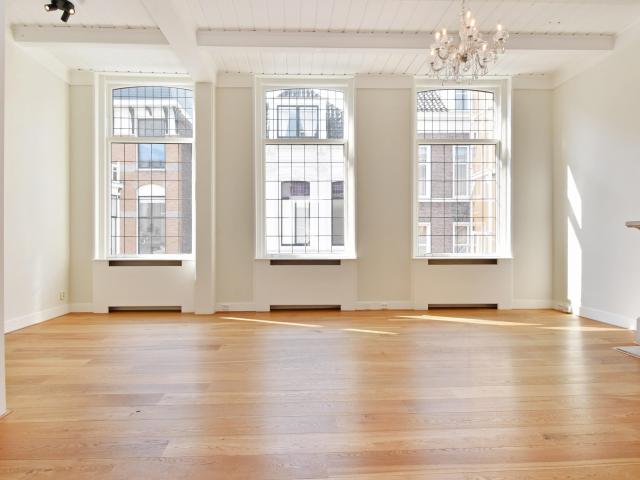 apartment bij Nieuwe Schoolstraat Den Haag 2514HT